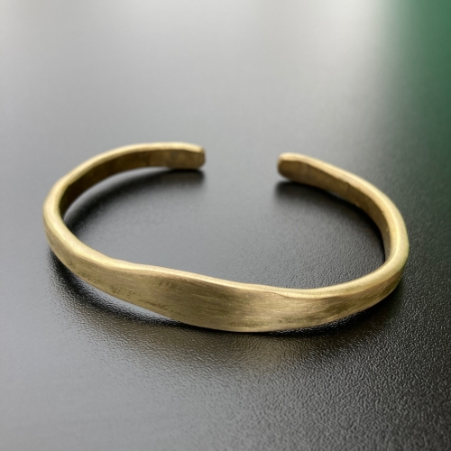 KRYSL GOODS HAMMERED BRASS CUFF BRACELET No.45