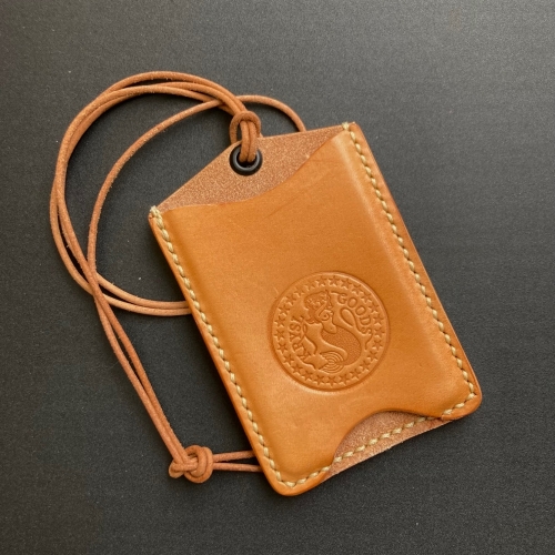 KRYSL GOODS HANDMADE NECK CARD HOLDER VEGETABLE TAN